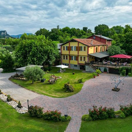 New Agriturismo Ca Persiane Cavaion Veronese Bagian luar foto